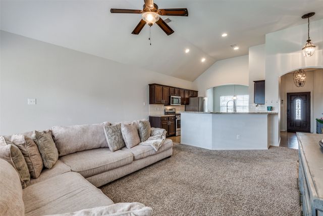 1433 Villa Paloma Boulevard, Little Elm, TX 75068