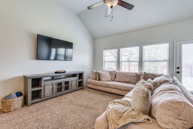 1433 Villa Paloma Boulevard, Little Elm, TX 75068