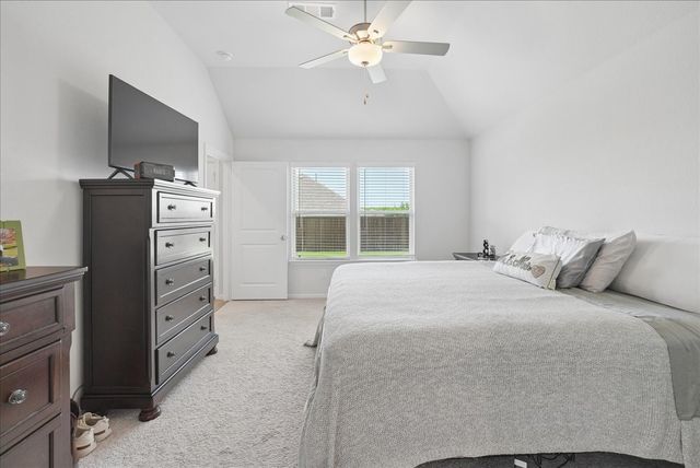 1004 Pineview Lane, Crowley, TX 76036