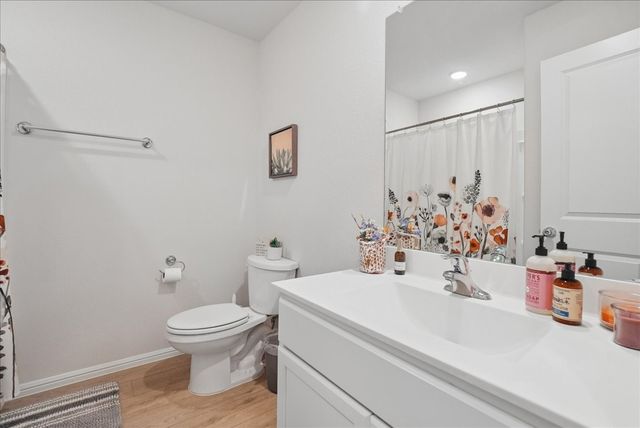 1004 Pineview Lane, Crowley, TX 76036