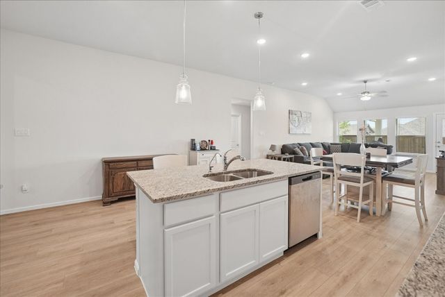1004 Pineview Lane, Crowley, TX 76036