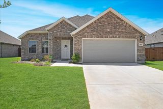 1004 Pineview Lane, Crowley, TX 76036