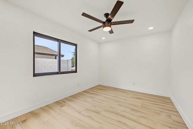 8721 E AMELIA Avenue, Scottsdale, AZ 85251