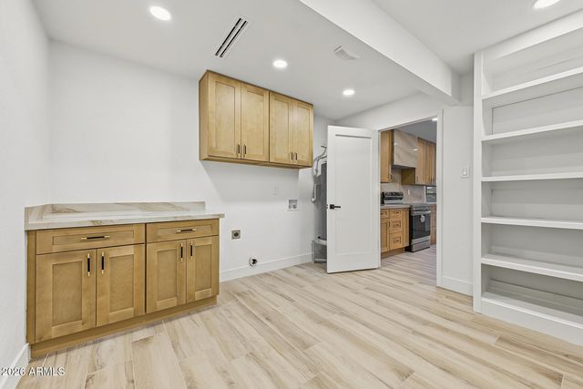 8721 E AMELIA Avenue, Scottsdale, AZ 85251