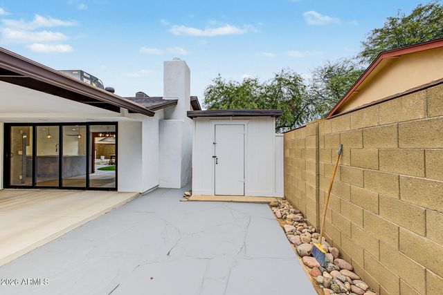 8721 E AMELIA Avenue, Scottsdale, AZ 85251