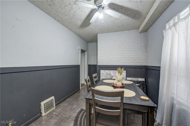 3403 W 94th Street, Cleveland, OH 44102