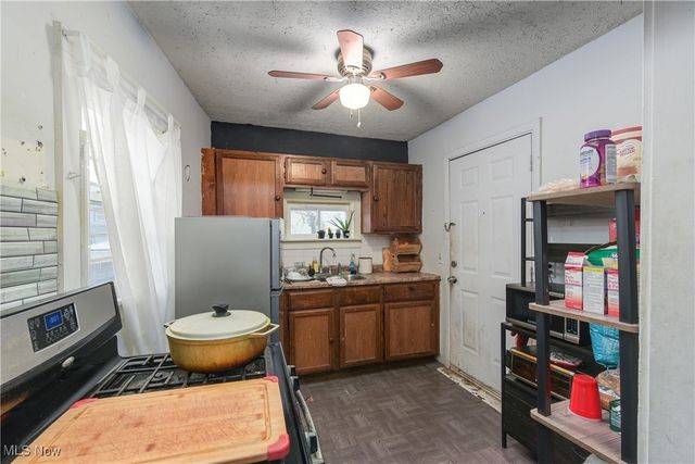 3403 W 94th Street, Cleveland, OH 44102