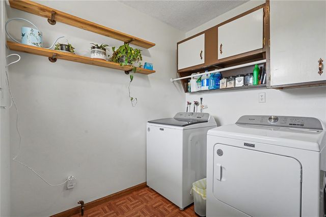 4520 Navajo Drive NE, Cedar Rapids, IA 52402