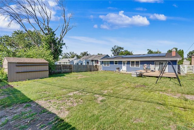 4520 Navajo Drive NE, Cedar Rapids, IA 52402