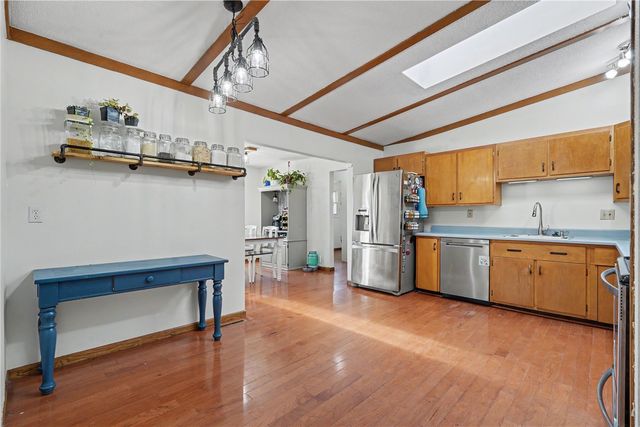 4520 Navajo Drive NE, Cedar Rapids, IA 52402