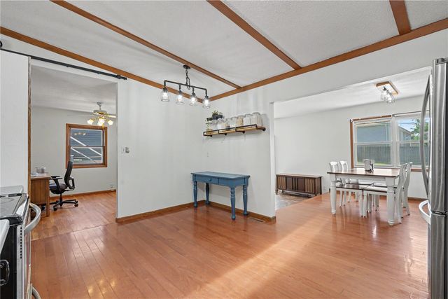 4520 Navajo Drive NE, Cedar Rapids, IA 52402
