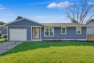4520 Navajo Drive NE, Cedar Rapids, IA 52402