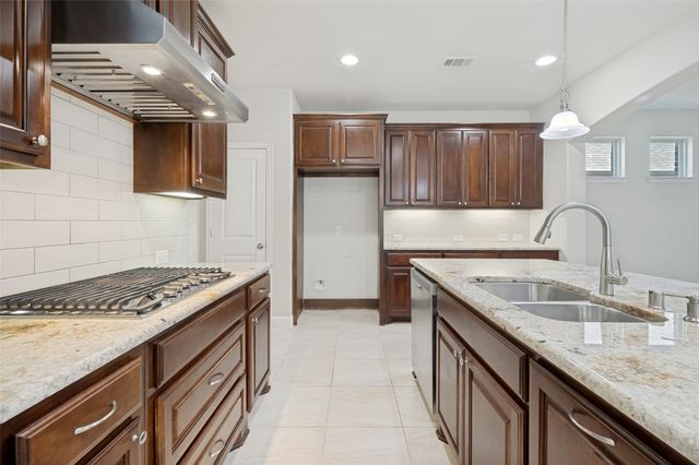 401 Palamedes Street, Lewisville, TX 75056