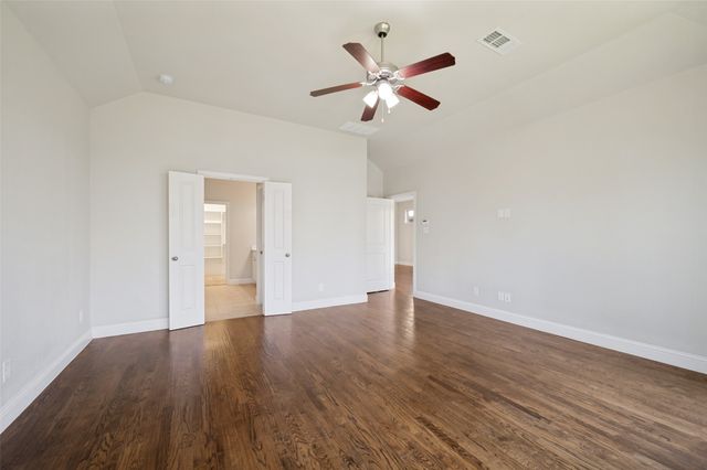 401 Palamedes Street, Lewisville, TX 75056