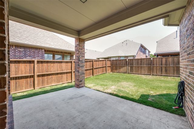 401 Palamedes Street, Lewisville, TX 75056