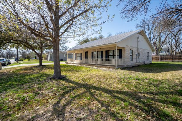 1510 Prather ST, Taylor, TX 76574