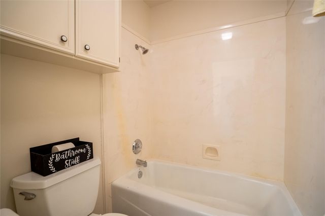1510 Prather ST, Taylor, TX 76574