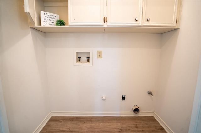 1510 Prather ST, Taylor, TX 76574