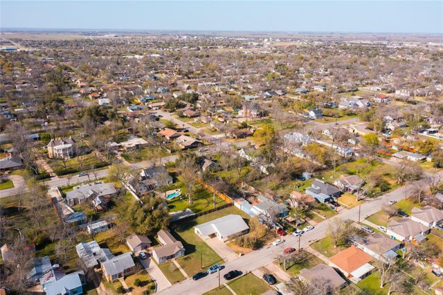 1510 Prather ST, Taylor, TX 76574