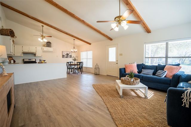 1510 Prather ST, Taylor, TX 76574