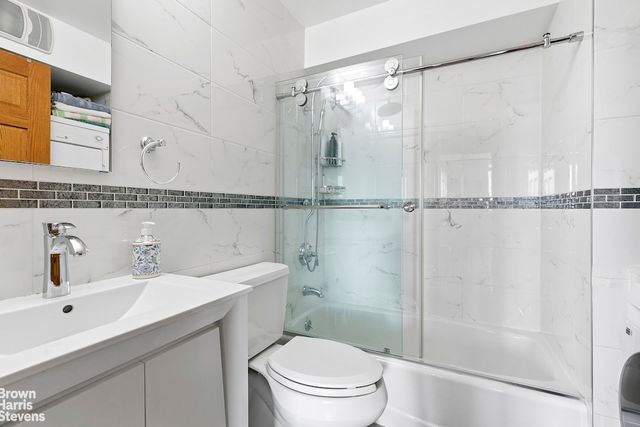 13624 Maple Ave Apt 8C, New York City, NY 11355