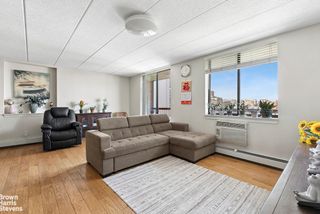 13624 Maple Ave Apt 8C, New York City, NY 11355