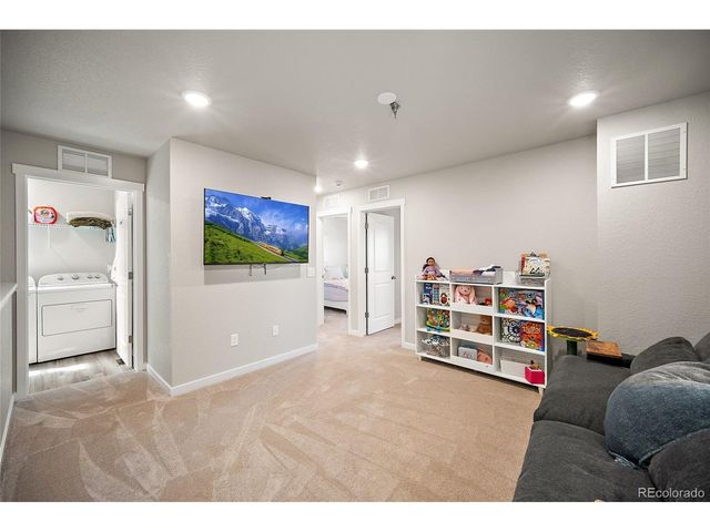 8122 Grey Bark Way, Colorado Springs, CO 80908