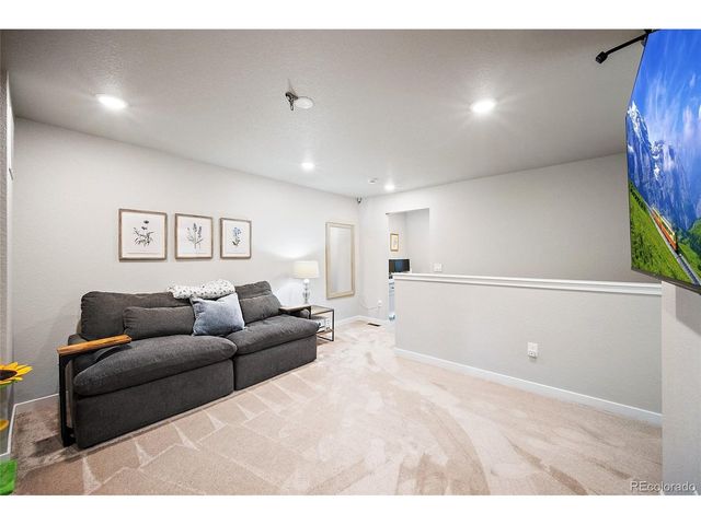 8122 Grey Bark Way, Colorado Springs, CO 80908