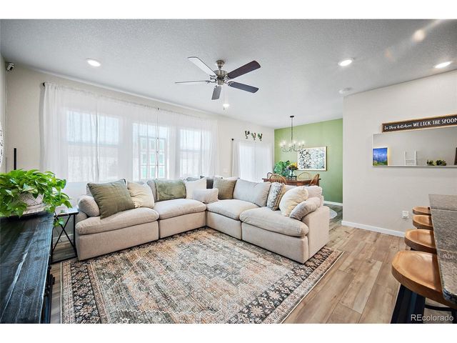 8122 Grey Bark Way, Colorado Springs, CO 80908