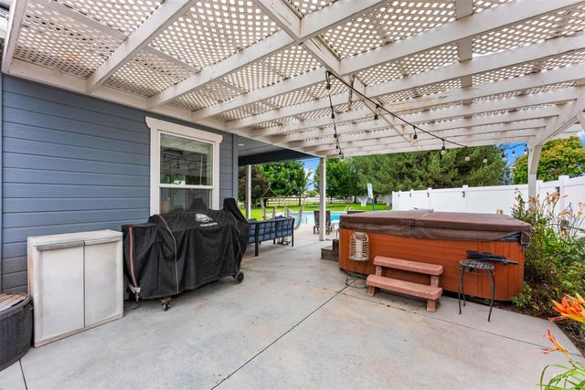 24760 Gray Hawk, Middleton, ID 83644