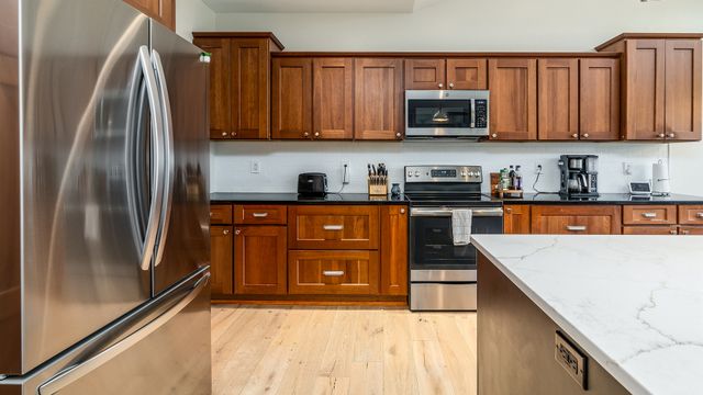 304 N Excalibur Drive, Carterville, IL 62918