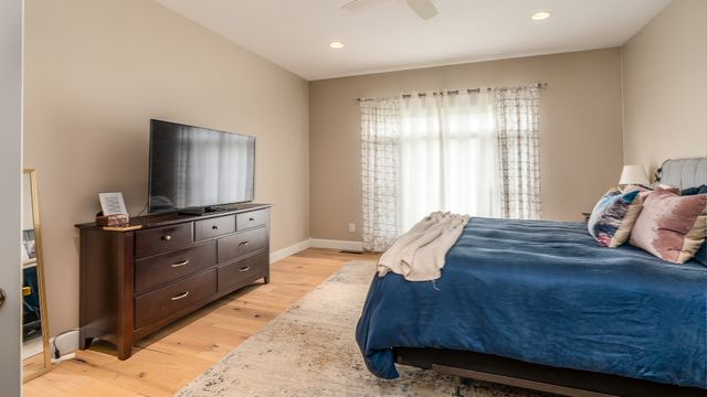 304 N Excalibur Drive, Carterville, IL 62918