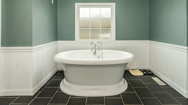 304 N Excalibur Drive, Carterville, IL 62918