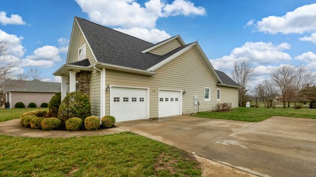 304 N Excalibur Drive, Carterville, IL 62918
