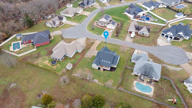 304 N Excalibur Drive, Carterville, IL 62918