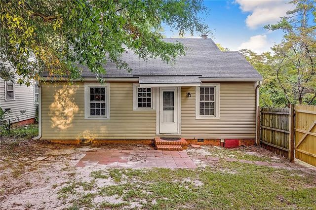 727 Greenland Drive, Fayetteville, NC 28305