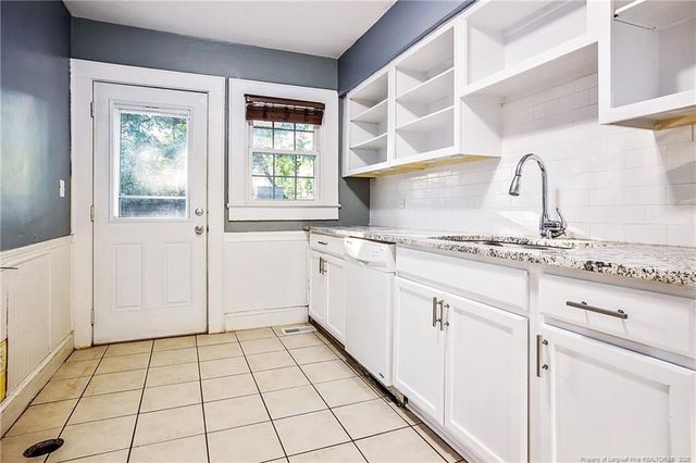 727 Greenland Drive, Fayetteville, NC 28305