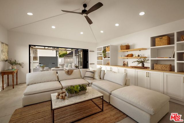 7811 Nardian Way, Los Angeles, CA 90045