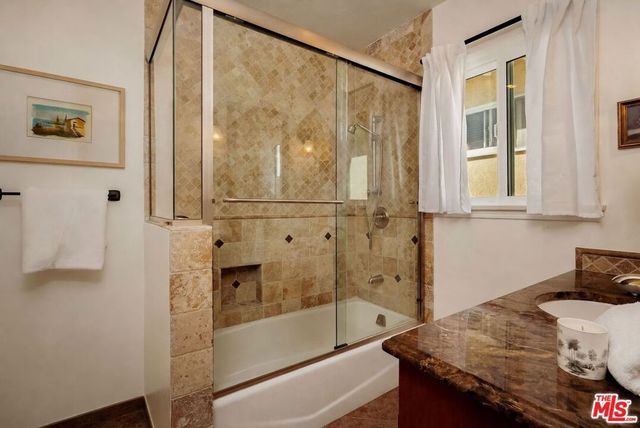 7811 Nardian Way, Los Angeles, CA 90045