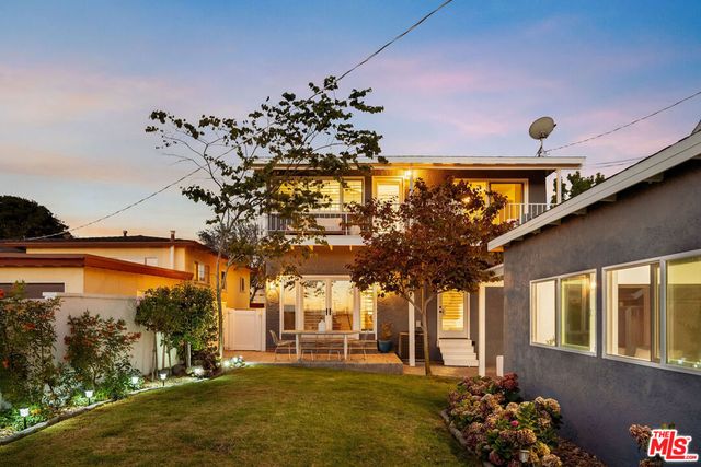7811 Nardian Way, Los Angeles, CA 90045