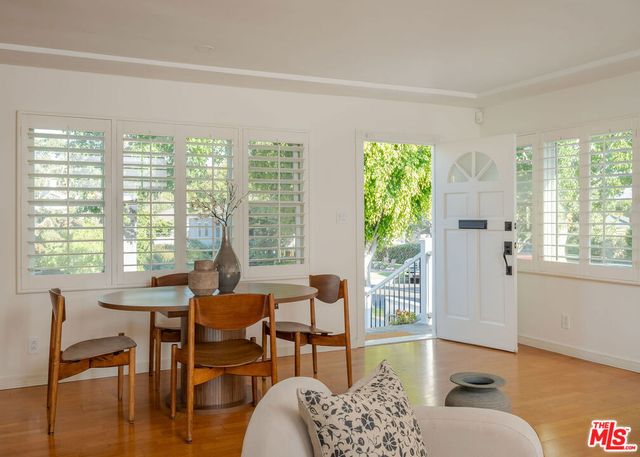 7811 Nardian Way, Los Angeles, CA 90045