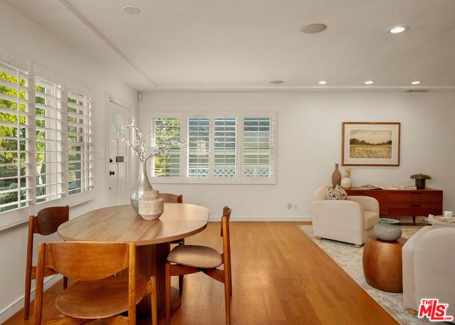 7811 Nardian Way, Los Angeles, CA 90045