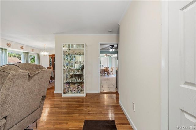 3 Cherry Street, Massapequa, NY 11758