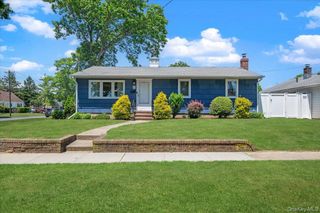 3 Cherry Street, Massapequa, NY 11758