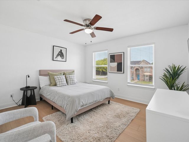 409 Baldwin Street, Grand Prairie, TX 75052
