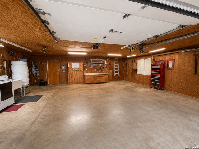 767 Happy Hollow Dr, Bandera, TX 78003