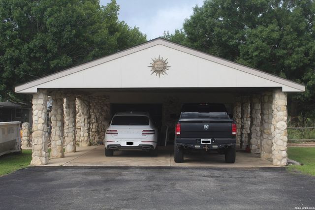 767 Happy Hollow Dr, Bandera, TX 78003