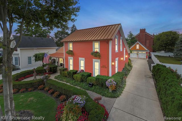 209 Hickory Street, Milford, MI 48381