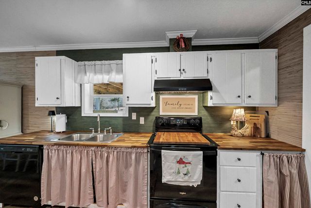 2011 Congress Road, Hopkins, SC 29061