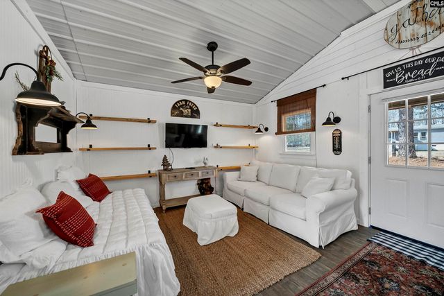 2011 Congress Road, Hopkins, SC 29061